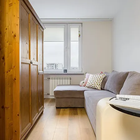 דירה 2 Bedroom Close To Metro Imielin ורשה