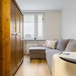 Apartment 2 Bedroom Close To Metro Imielin Warsaw